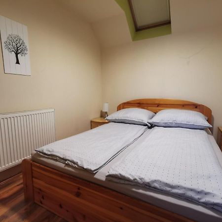 Galery Apartman Gyula Ngoại thất bức ảnh